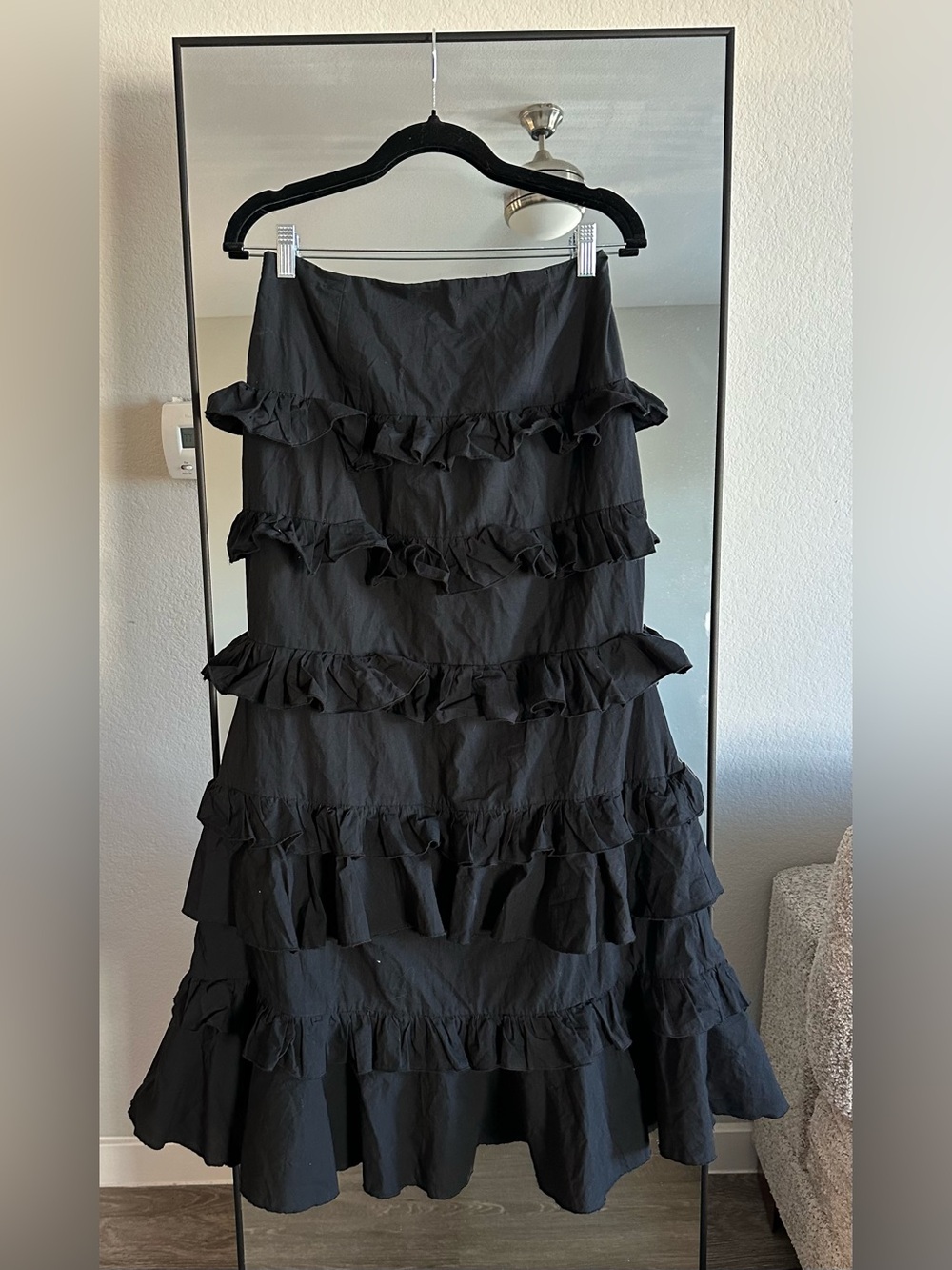 Amable by mable  Black Tiered Ruffle Maxi Skirt